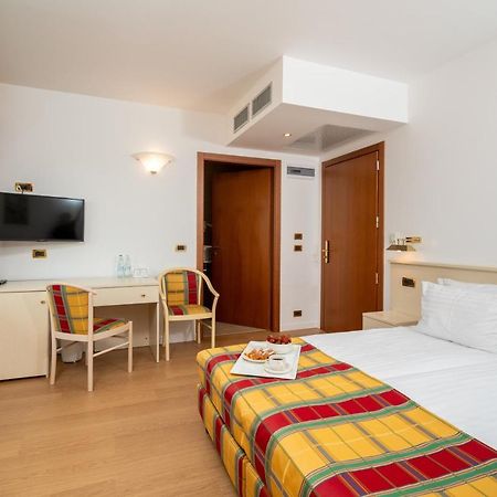 Villa Krolewiec - 1,5Km Od Energylandii 扎托尔 外观 照片